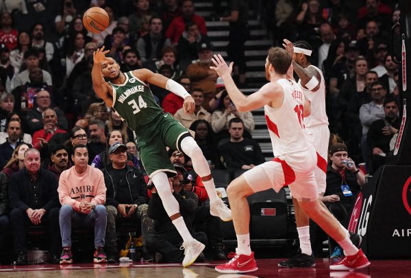 配资平台查询网站 MVP榜第一，字母哥22+8燃尽！雄鹿惨败28分勇士追梦的预测应验了